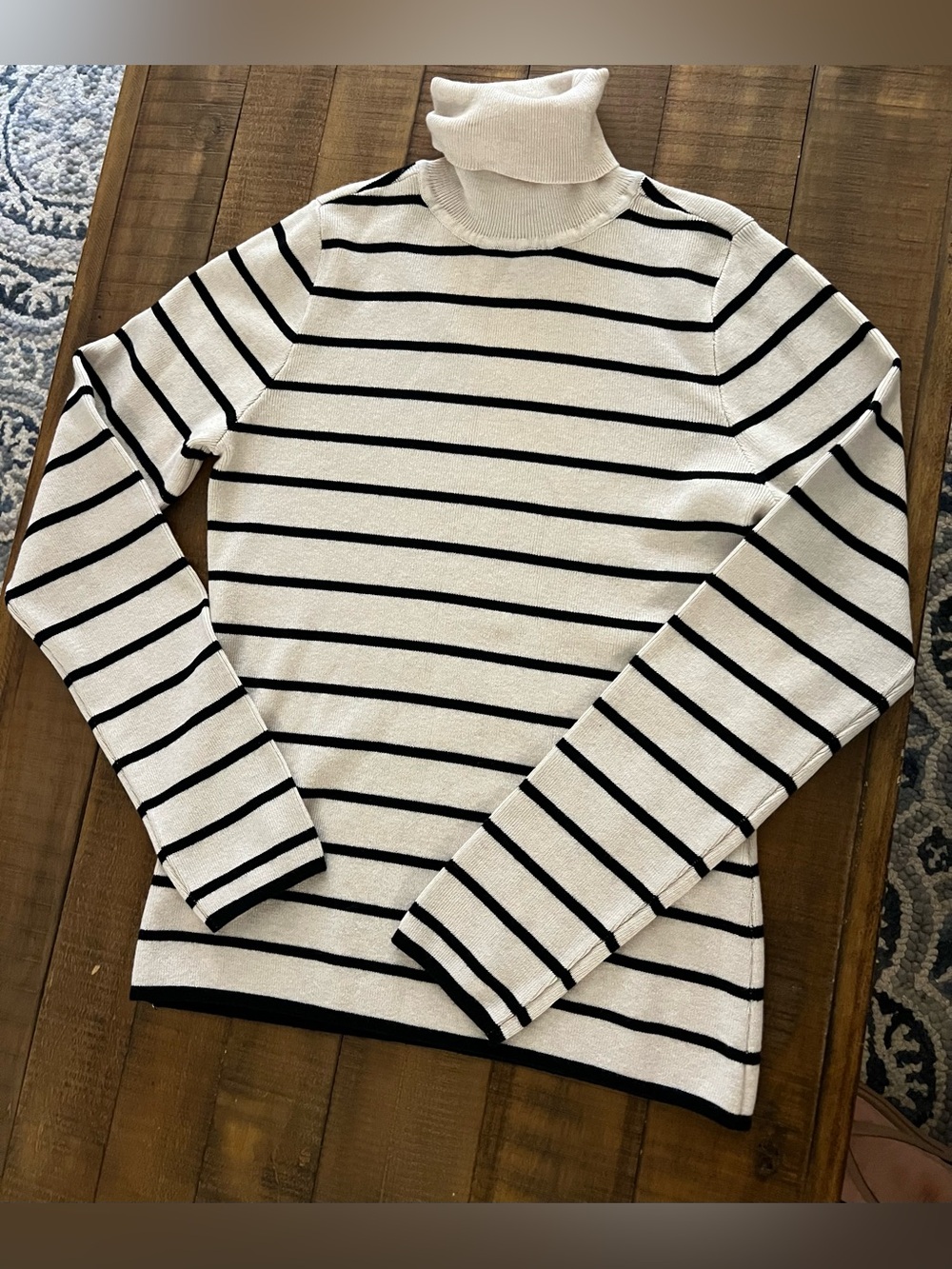 NWOT Cyrus Ivory/black striped turtleneck sweater size S